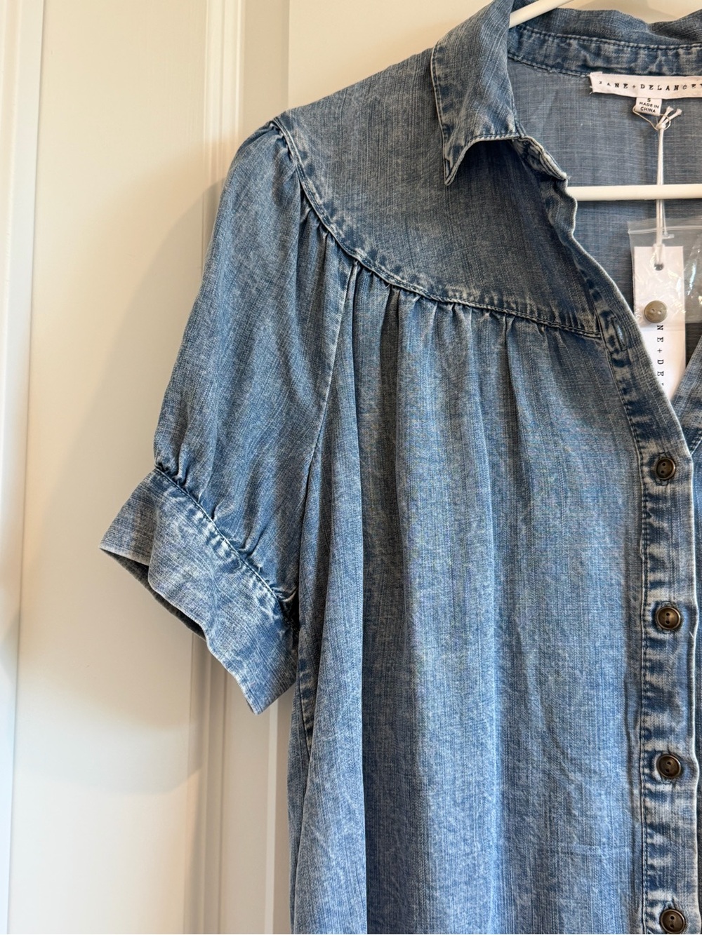 Jane & Delancey Chambray Button-Front Top - Picture 3 of 7